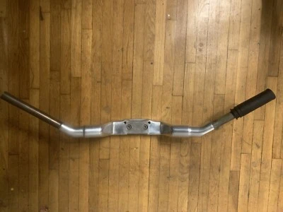 $200 • Buy Harley 2009-2016 VROD Muscle VRSCF OEM Handlebar