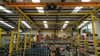 2 Tonne Stahl Floor Standing Gantry Crane 10 M Wide. • £1500