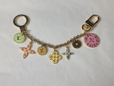 $359.99 • Buy Louis Vuittons Enamel Looping Key Chain Bag Charm Multicolored