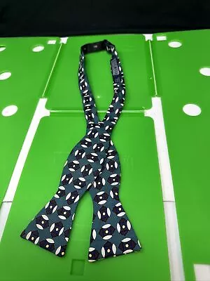 Elegant Land's End 100% Silk Adjustable Self Bow Tie Made In USA • $11.95