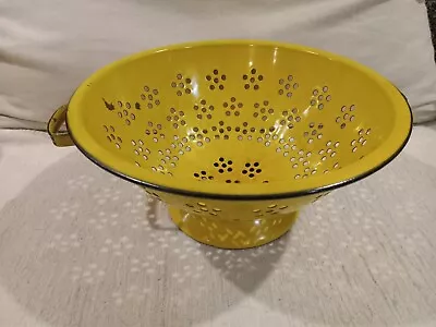 Vintage Enamel Metal Colander Strainer Yellow Chippy Farmhouse Country Style • $16.99