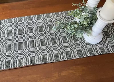 $11.95 • Buy New Primitive Colonial Coverlet Lovers Knot GREEN TABLE RUNNER Topper 32 
