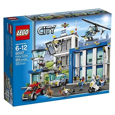 Lego City Town 60047 POLICE STATION Helicopter Helicopter Dog Car Present NISB • $313.49