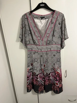 £3.50 • Buy M&S Limited Collection Dress