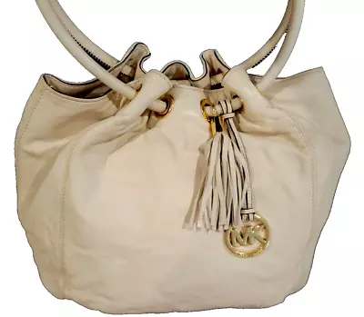 MICHAEL KORS Buttery Soft IVORY LEATHER East West Ring Handbag Hobo Purse • $89