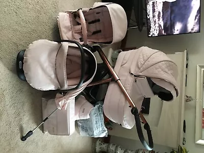 £500 • Buy Conplete Nearly New Blush Bebecar Travel System
