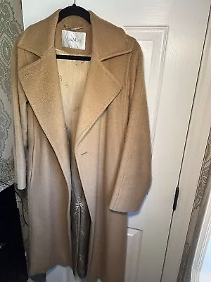 Max Mara Manuela Iconic Coat 100% Camel Hair Color Camel Retail: $3450 • $1249