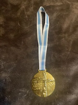 GOLD MEDAL - 1980 LAKE PLACID OLYMPICS - BIG WITH RIBBON And Bag! USA SELLER • $19.99