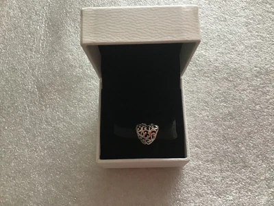 £5 • Buy Pandora Silver Heart Link