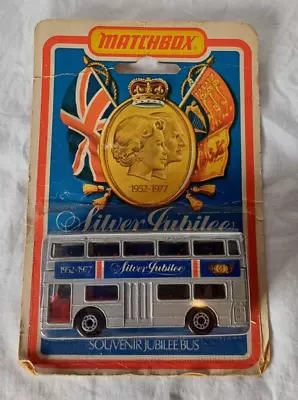 Vintage Matchbox 1972 No17 The Londoner Silver Jubilee Bus In Original Packaging • £5