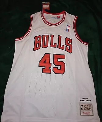 Medium Michael Jordan Chicago Bulls 1994 #45 White NBA Jersey New  • $68.39