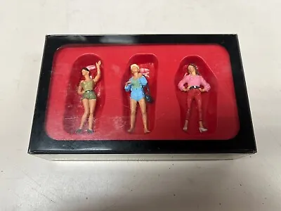 * Preiser O Scale #65312 Teenagers Minature Figures *st • $25