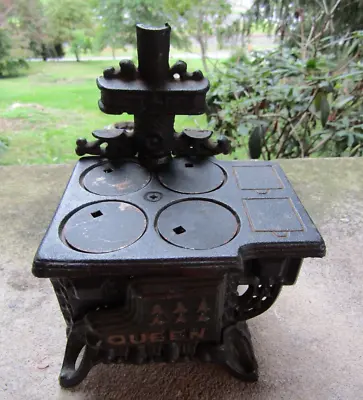 Vintage MCM Cast Iron Queen Stove- Oven- 5 1/2  Tall X 4 3/4  Wide • $26.95