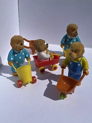 1986 Bernstein Berenstain Bears Family Figures Set 4 McDonalds Happy Meal Toys • $15.99