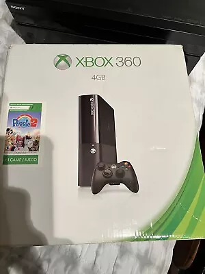 Microsoft Xbox 360 S 4GB Console - Black (1439) • $49.99