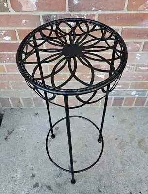 Vintage Cast Aluminum Plant Stand Fern Stand Black Scalloped Top • $26.24