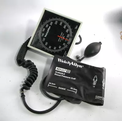 Welch Allyn Tycos Blood Pressure Adult Size 11 Cuff #29 • $46.40