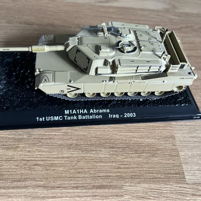 £5 • Buy DEAGOSTINI COMBAT Tanks Unboxed  M1A1HA  Abrams Iraq 2003 Diorama