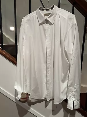Burberry Mens White Dress Shirt Size Xl Great Condition • $171
