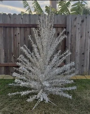 VINTAGE! 60’S ALUMINUM Tinsel 6.5' FULL WITH 95 BRANCHES*** CHRISTMAS TREE *** • $444.44