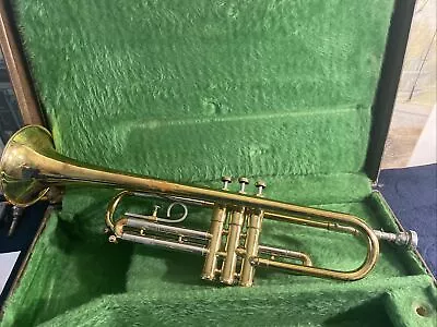 Vintage Getzen 300 Series Trumpet With 5c Mouthpiece And Hard Case 1972-75 • $209.50