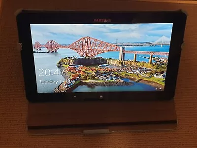 Samsung S-Pen Tablet Laptop 2 In 1 Intel I5 11.6    (700T1C-A04 ) Touchscreen • £299