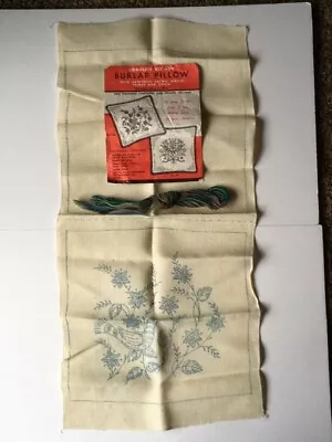 Vintage Burlap Pillow Kit #688- Amish Bird • $7.99