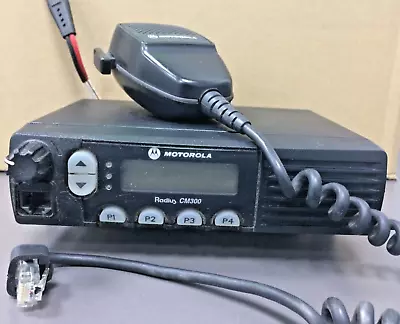 Motorola Radius CM300 UHF 32 CH 40W AAM50RPF9AA1AN  W MIC Mount PROGM • $289