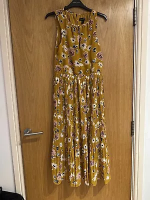 Qed London Mustard Yellow Floral Pleated Midi Dress Size 12 • £5