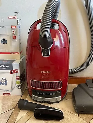 Miele S8 Home Care (S8390) C3 Canister Vacuum-Corded Red 1200W • $600