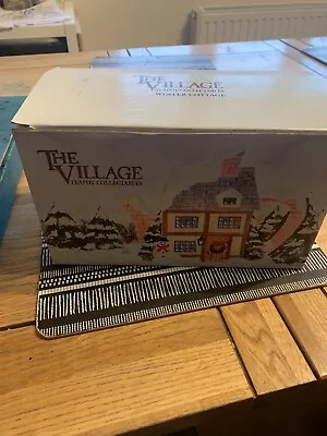 £15 • Buy The Village Annie Rowe Winter Cottage Christmas Fine Ceramic Teapot