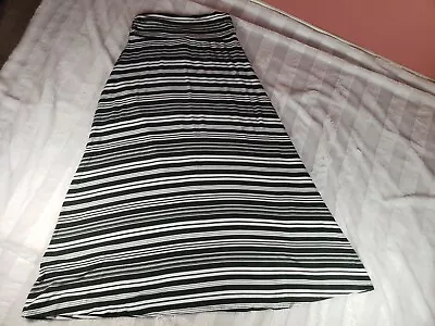 Merona Maxi Skirt Womens Olive Green White Striped Jersey Knit Stretch Rayon M • $5.17