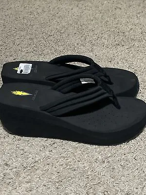 Volatile Women’s Size 11 Black Wedge Platform Flip Flop Sandals • $26.99