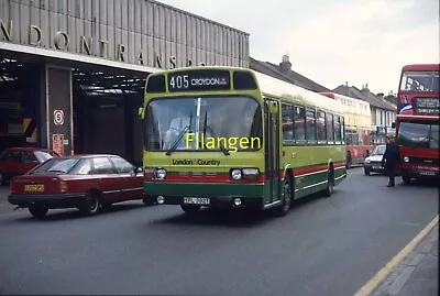 ORIGINAL BUS COLOUR SLIDE London & Country Leyland National YPL392T • £1.25