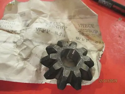 MOPAR-2852909-NOS-NEW-PINION-GEAR- Rear Differential 8.25 • $14.98