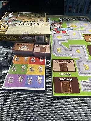 Steve Jackson Games Munchkin Deluxe Board Game - 100% Complete  • $19.60