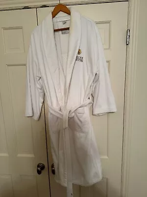 Trump International Hotel And Tower Robe. Unisex. Vintage And Collectible. • $34.99