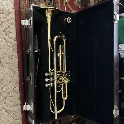 Yamaha Japan Ytr2320 Trumpet With Case Used • $133.50