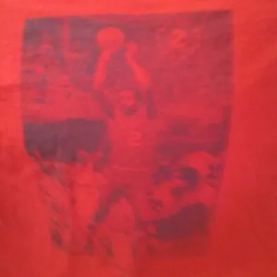 Mitchell & Ness Philadelphia 76ers Moses Malone #2 Red T-Shirt Size XL • $7.98