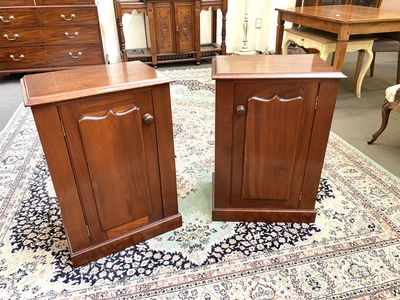 $795 • Buy A Pair Of Cedar Bedside Cupboards