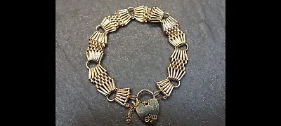 9ct Gold Gate Bracelet • £560