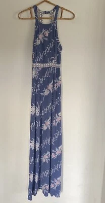 $35 • Buy Tigerlily Maxi Dress Size 8