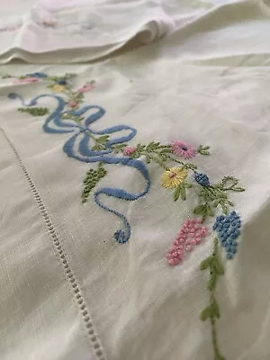 Vtg 2 White Linen Pillowcases Pink Blue Floral Ribbon Crewel Embroidered 20 X 31 • $13.99