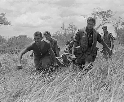 Marine Medical Evacuation Operation Hickory III 8 X 10  Vietnam War Photo 104 • $7.43