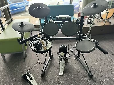Roland Electronic Drum Kit TD-4 • $450