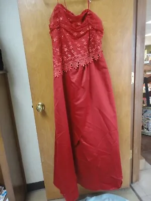 Vintage Red Masquerade Ball Gown Size 18 • $35