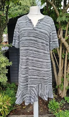 Size 18 Grey Jacquard Short Sleeve Dress Next • £5