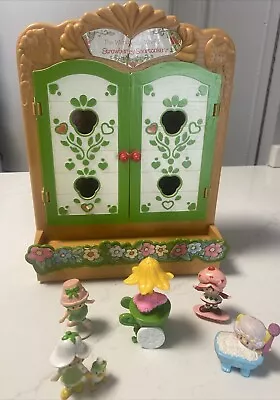 VTG 80s Strawberry Shortcake Berry Patch Miniature Doll Display Case Kenner • $84.99