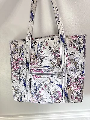 Vera Bradley Hummingbird Park Tote Bag • $15