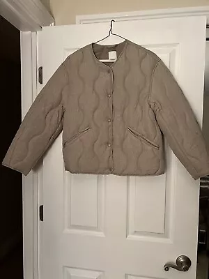 H&M Quilted Wavy Liner Jacket SAGE GREEN Sz XS Nwot • $20